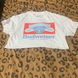 Medium budweiser crop